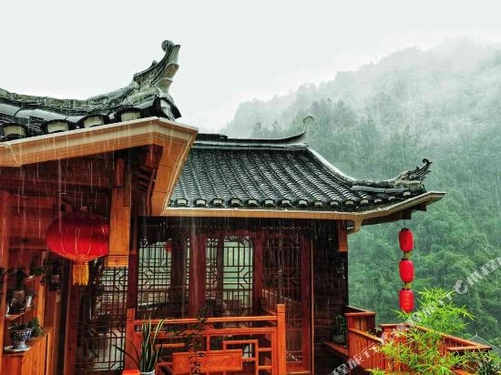 Spring and Tea Healthcare Inn in Shiqian, People's Republic of China