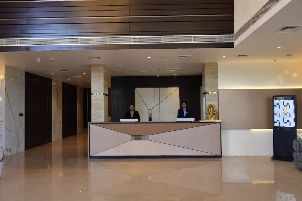 Varay Grande - carbon neutral hotel in Ujjain