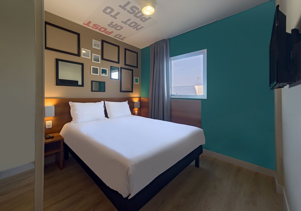 Ibis Styles Sao Carlos — Sao Carlos