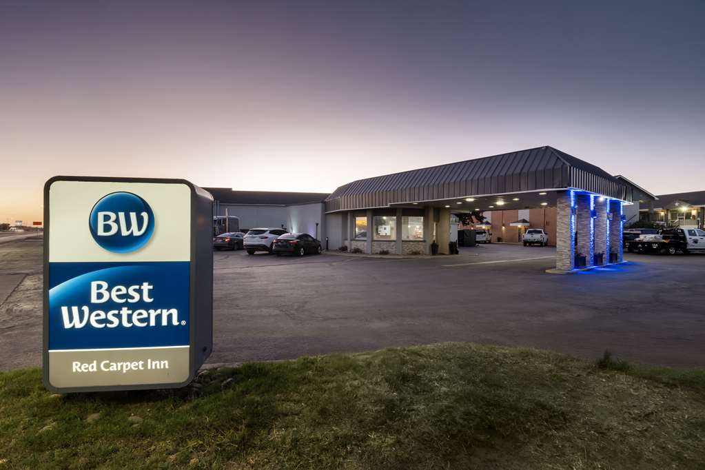 Best Western Red Carpet Inn - featured photo