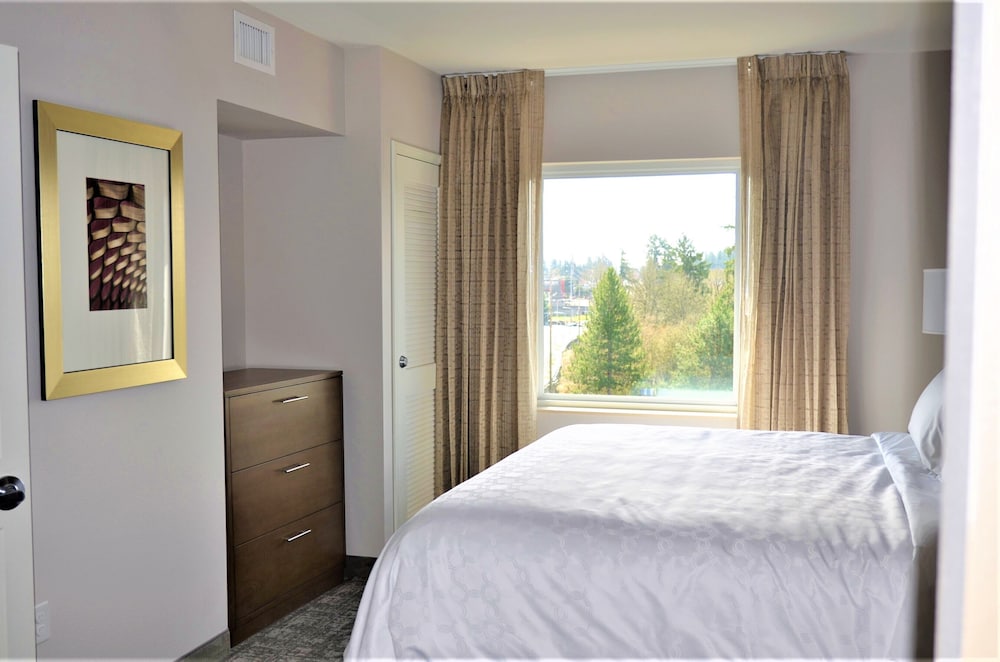 Staybridge Suites Hillsboro Orenco Station by IHG - photo 11