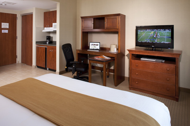 Holiday Inn Express Ft Hamilton - photo 6