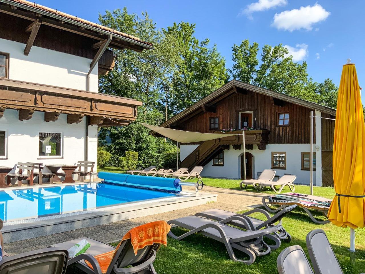 Ferienwohnung Freudensee im Bayerischen Wald Pool Sauna — 4-Star Luxury Hotel in Hauzenberg, Germany
