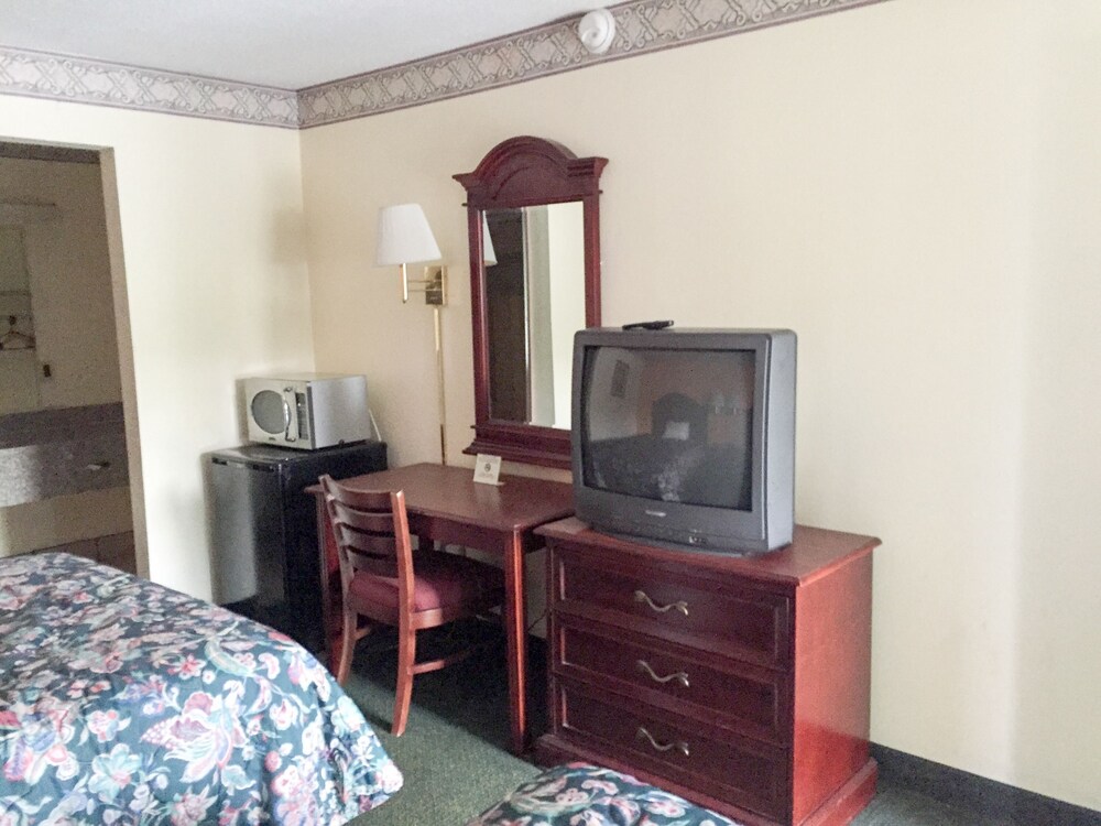 Motel 6 Calera - photo 10