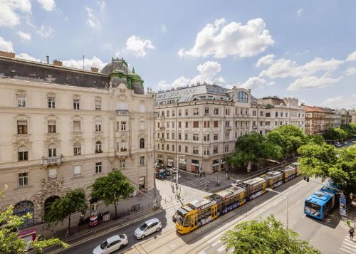 Discover Your Budapest Retreat Walk to Parliament — 4-Star Luxury Hotel in Budapest, Hungary