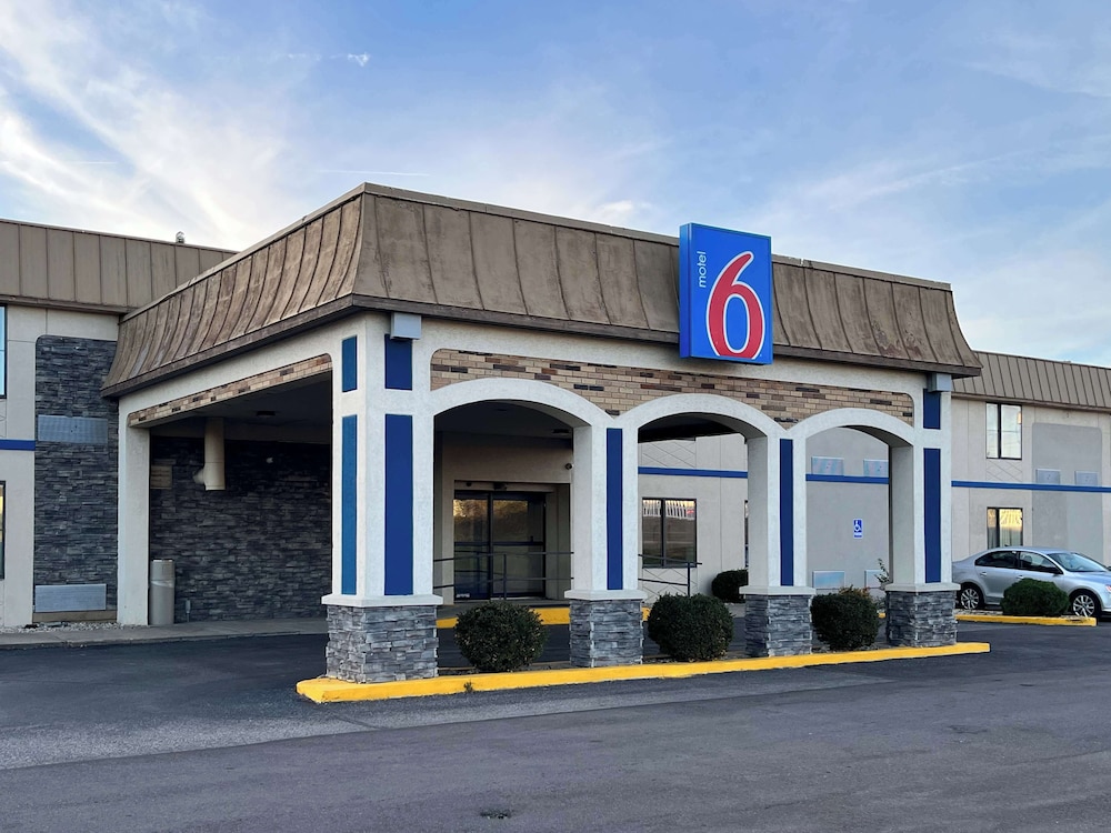 Studio 6 Suites Springfield OH - carbon neutral hotel in Springfield