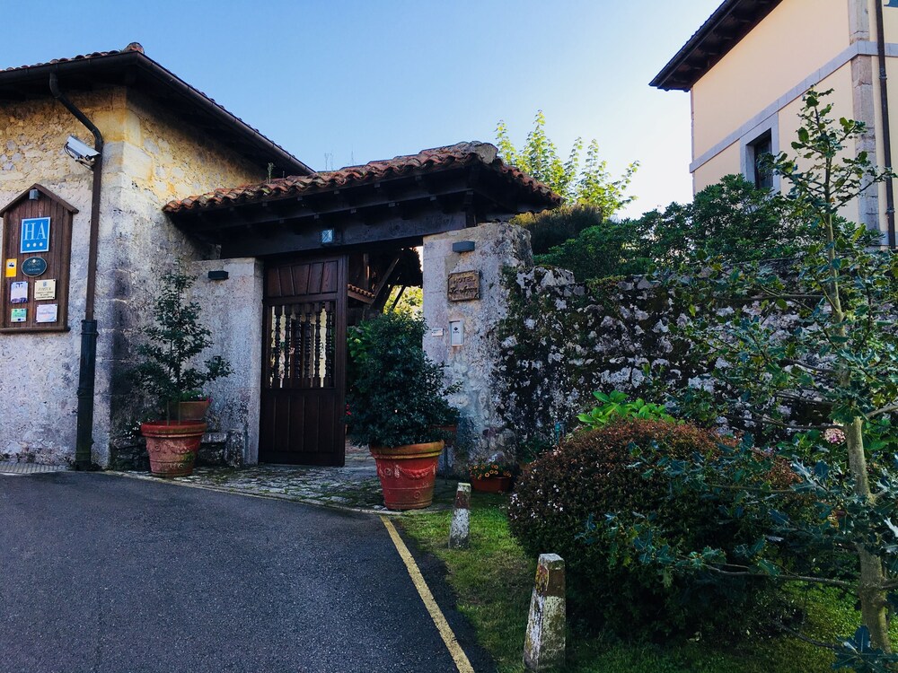 Arcea La Arquera — carbon neutral stay, Llanes