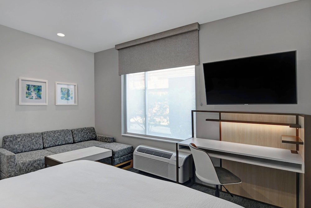 TownePlace Suites by Marriott Sumter - photo 8