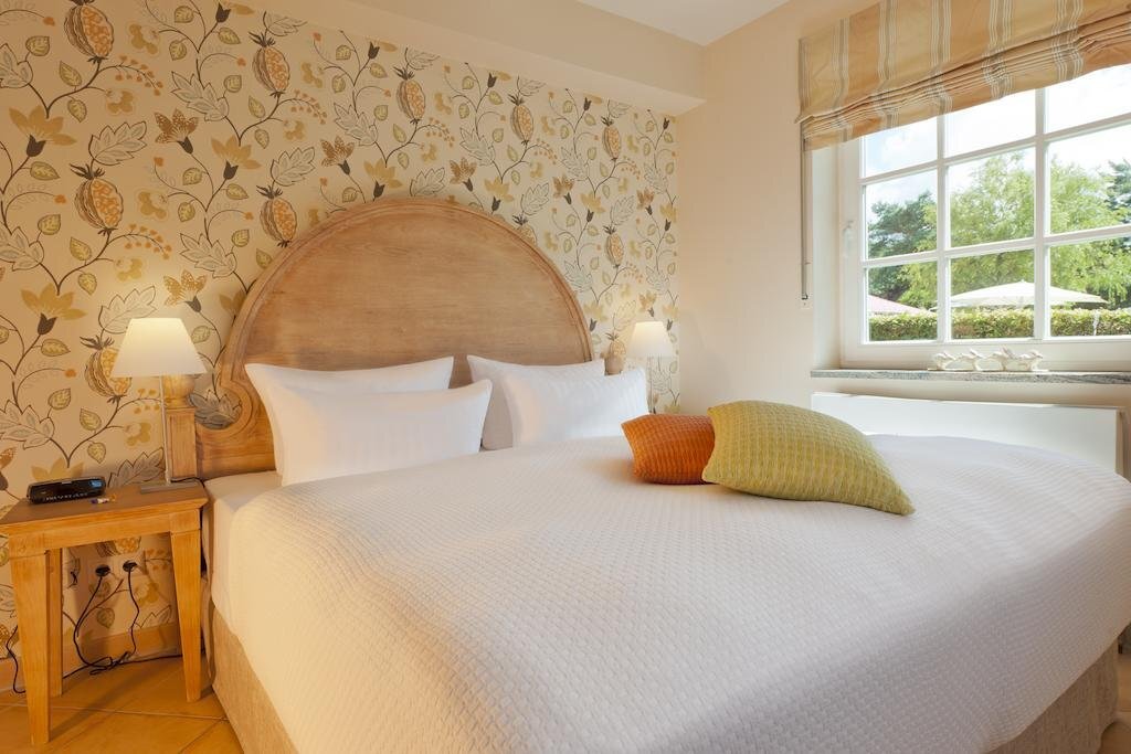 Hotel Fürst Jaromar — Ostseebad Goehren — photo 3