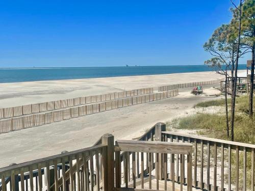 Bonnie Blue in Dauphin Island, United States
