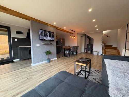 Refugiul Panoramic in Unknown City, Romania