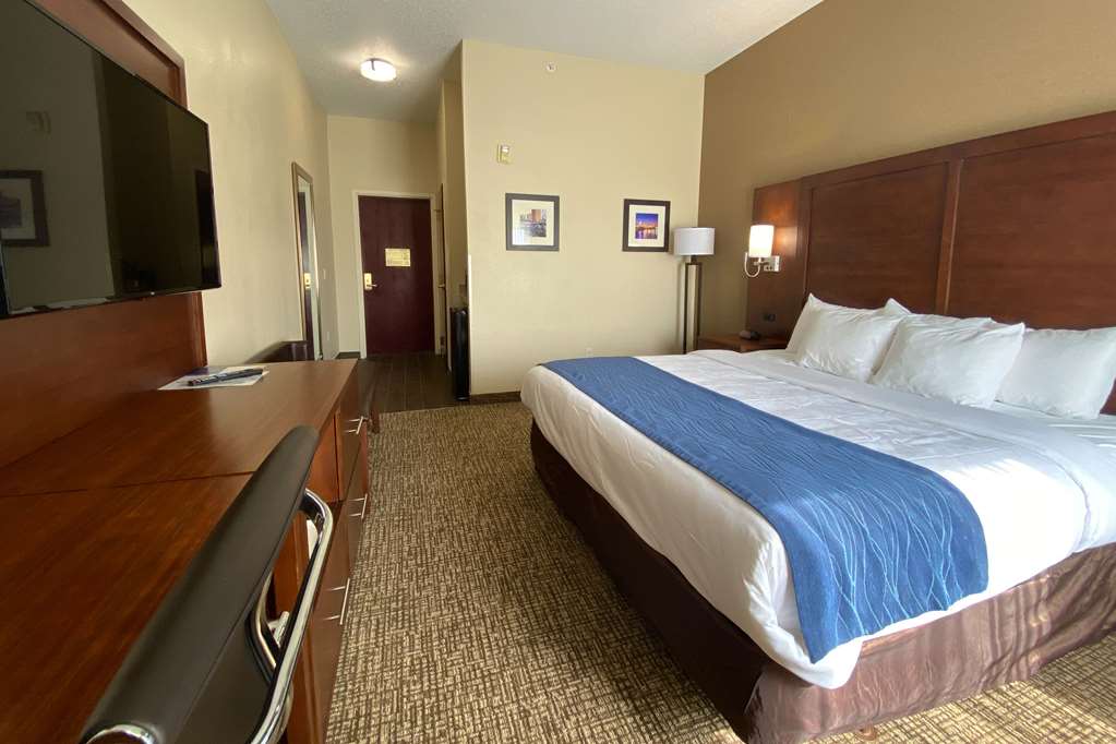 Comfort Inn East Windsor Springfield - photo 10