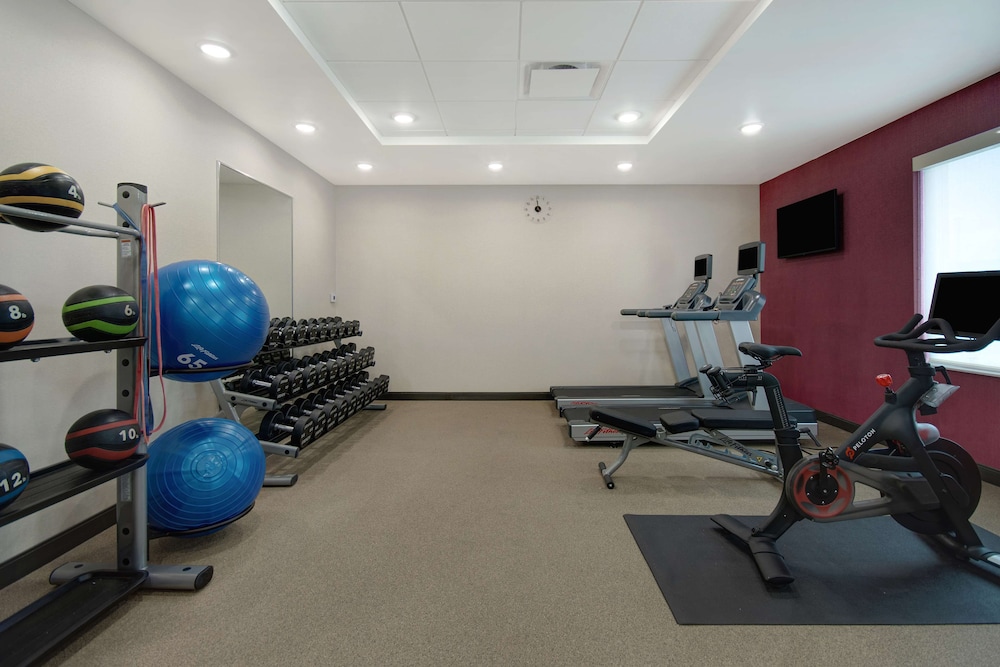 Home2 Suites by Hilton Grand Rapids Airport - photo 32