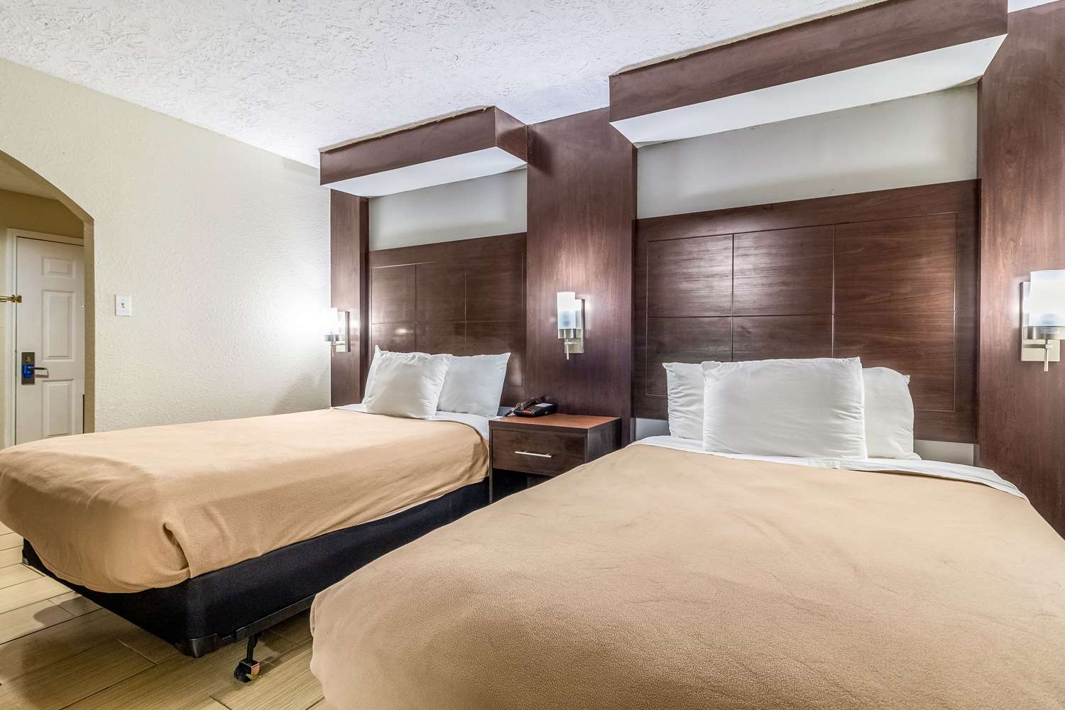 Rodeway Inn & Suites Houston near Medical Center - photo 10