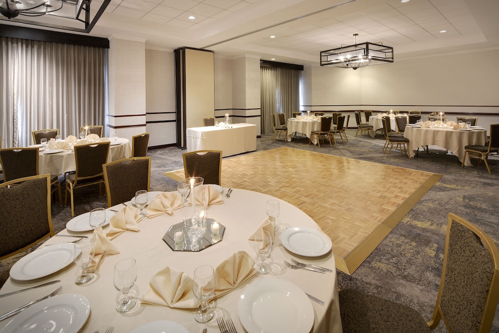 Embassy Suites by Hilton Dallas Park Central Area - photo 54