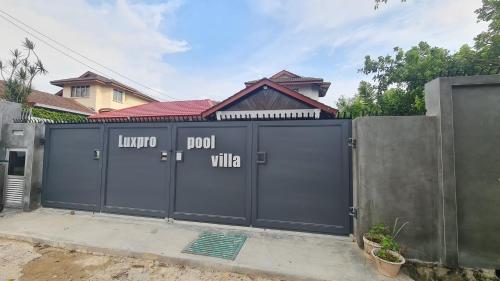 Luxpro Luxury Villa Seremban 2 Private Swimming Pool — 4-Star Luxury Hotel in Seremban, Malaysia