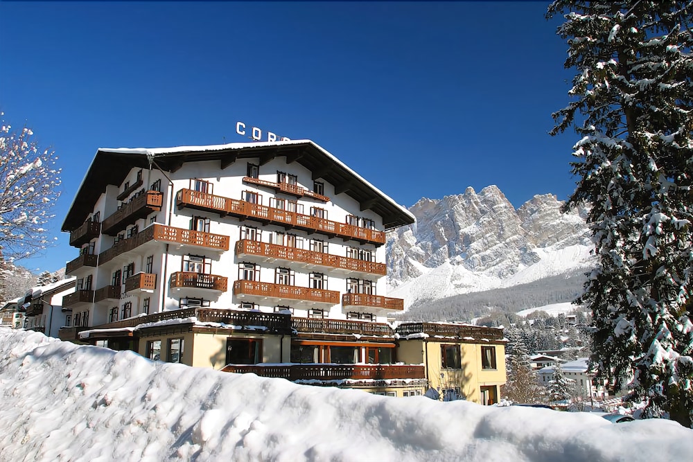 Hotel Corona - last minute hotel in Cortina D'ampezzo