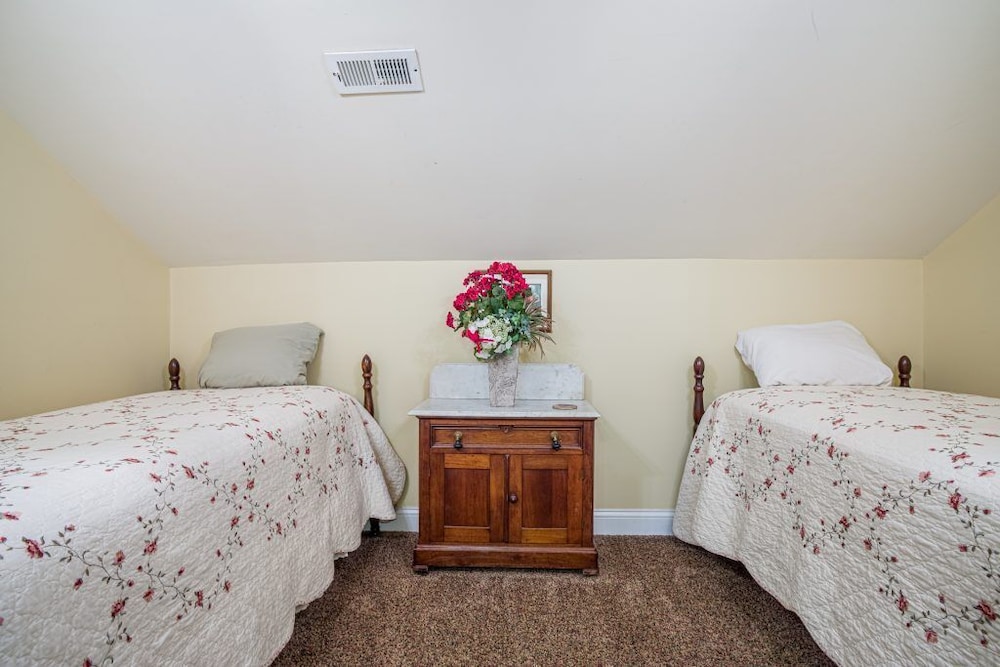 Whitestone Inn - photo 23