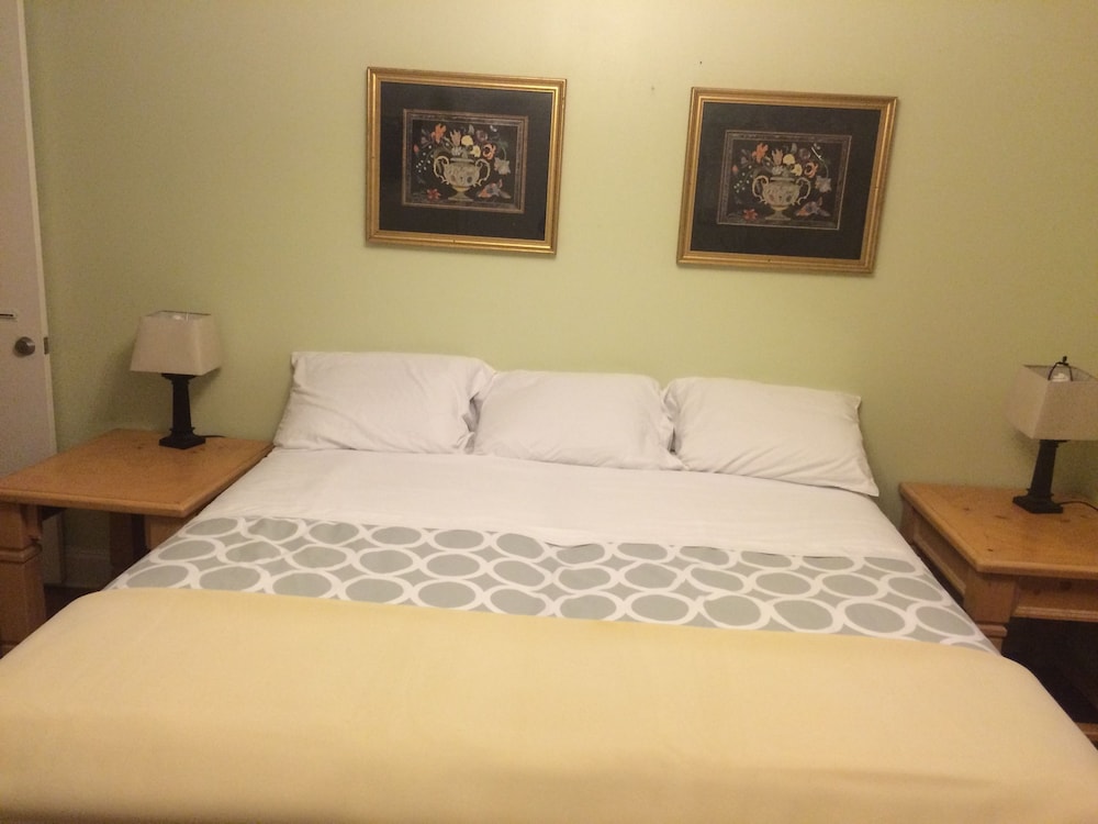 Dixie Plaza Hotel - photo 12