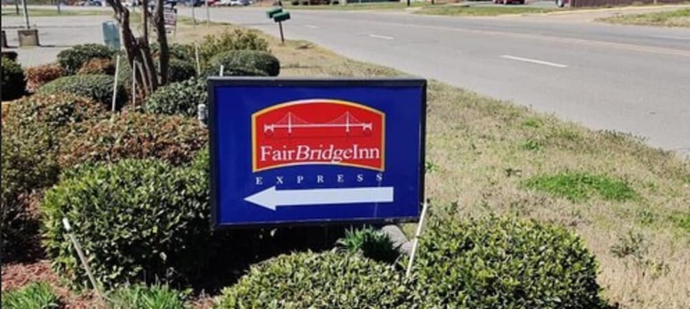 FairBridge Inn Express Stuttgart - photo 30