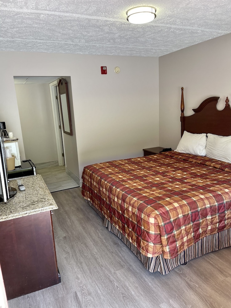 Smoky View Inn - photo 3