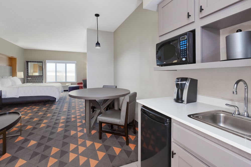 Holiday Inn Grand Rapids South by IHG - photo 9