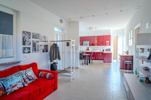 Casa Gian — 4-Star Luxury Hotel in Luino, Italy