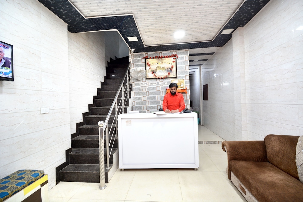 Oyo 29417 Ms Guest House
