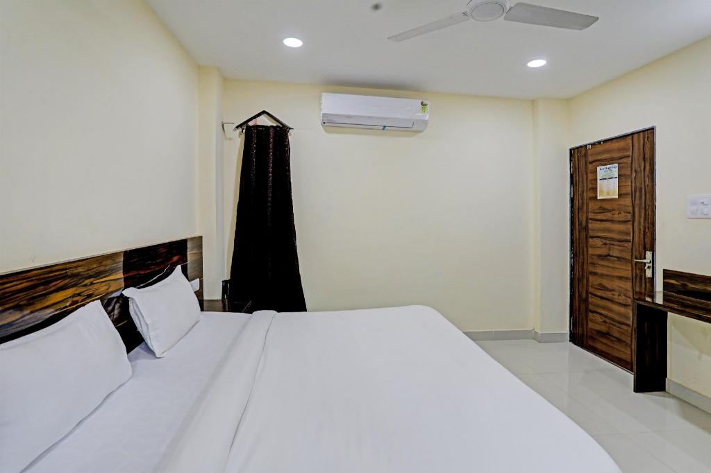 Hotel O Regal Edge in Bhopal, India