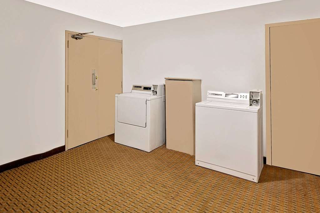 Super 8 by Wyndham Plainview - photo 14