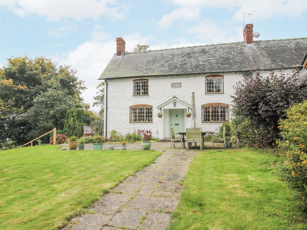 Rowan Cottage 21538880 — Bishop S Castle