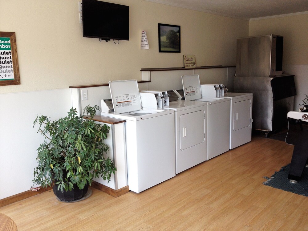 Travelier Motel - photo 41