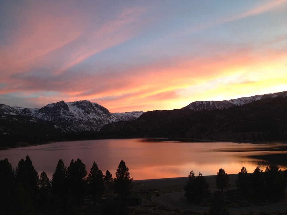 June Lake Villager - photo 131