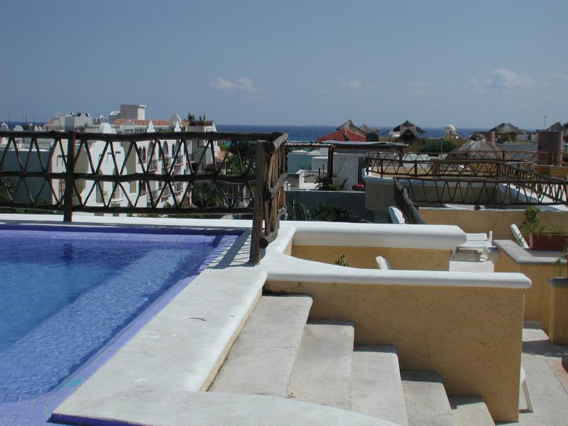 Las Palmas Condominios