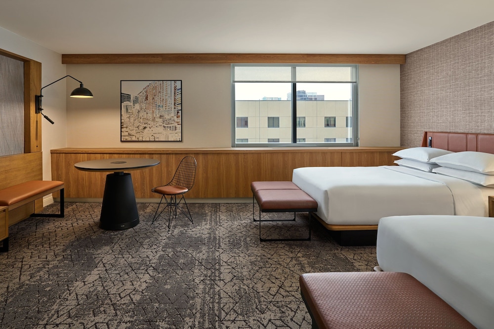 Sheraton Denver Downtown Hotel - photo 18