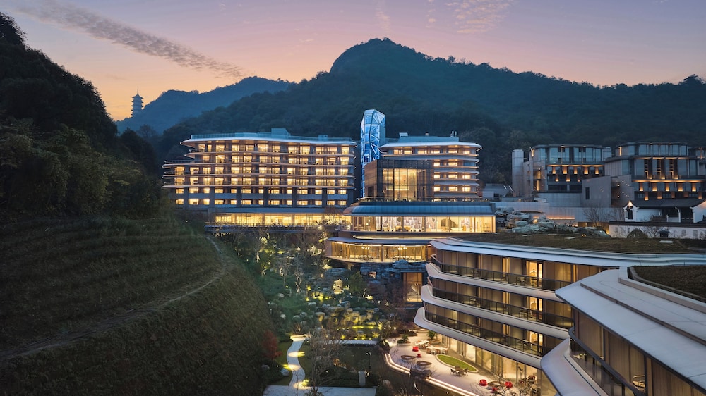 Xianghu Liberty Manor — 4-Star Luxury Hotel in Hangzhou, People's Republic of China