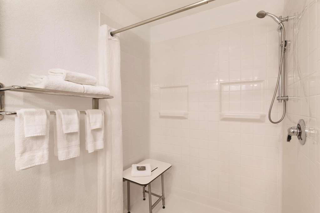 Country Inn & Suites by Radisson Boone NC - photo 9