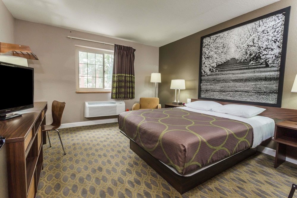 Super 8 by Wyndham Willows - photo 4