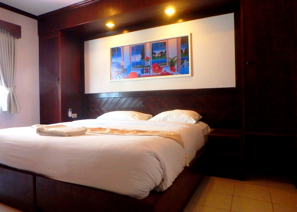 Karon Café Inn — Phuket — photo 5
