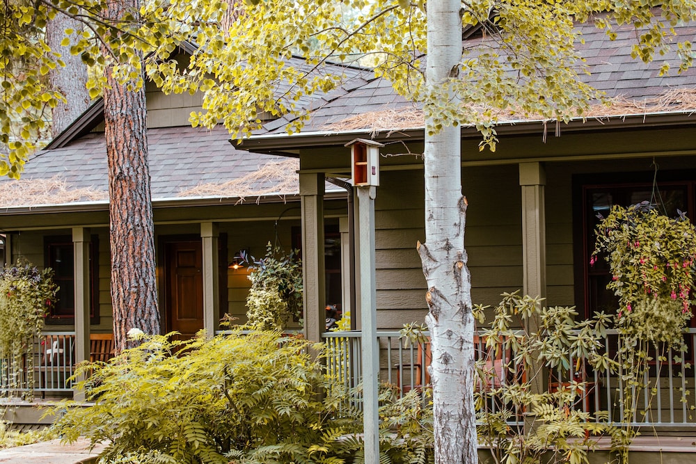 The Cottages at Bigfork - last minute hotel in Bigfork
