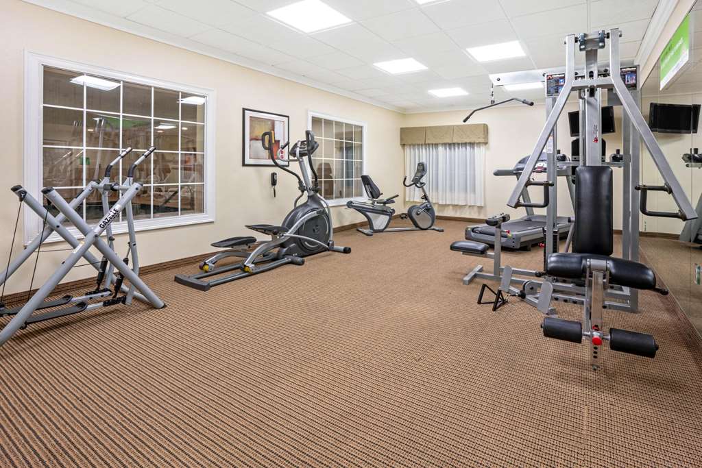 La Quinta Inn & Suites by Wyndham Houston Magnolia - photo 11