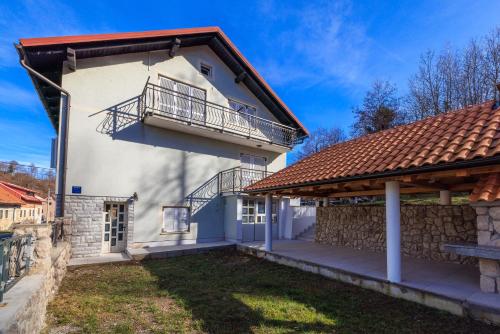 Apartments Sofija — 4-Star Luxury Hotel in Fuzine, Croatia