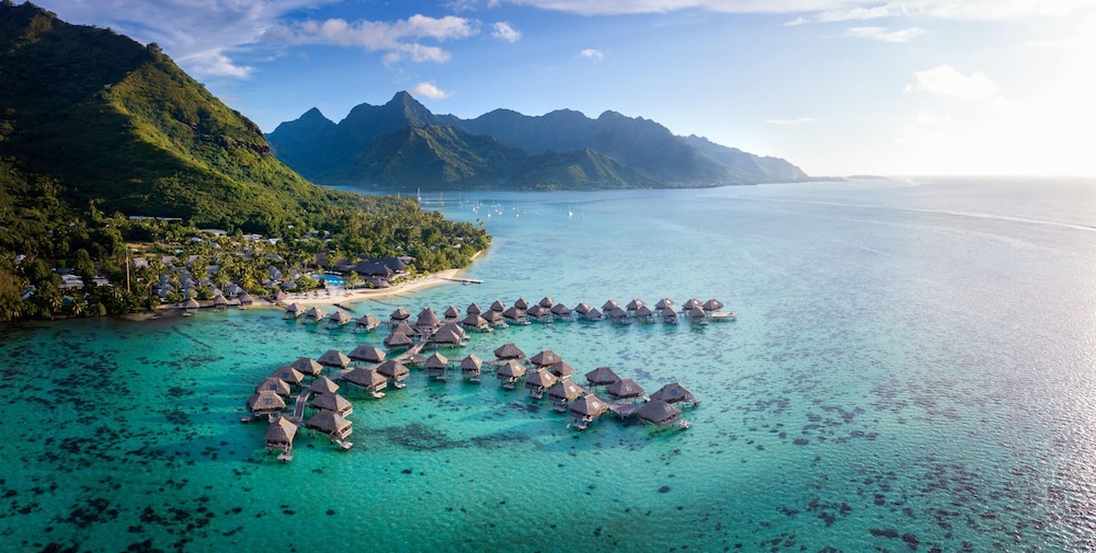 Hilton Moorea Lagoon Resort and Spa — 4-Star Luxury Hotel in Papetoai, French Polynesia