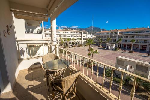 Plaza España Paseo Nuevo 2B2d Menyber in Nerja, Spain