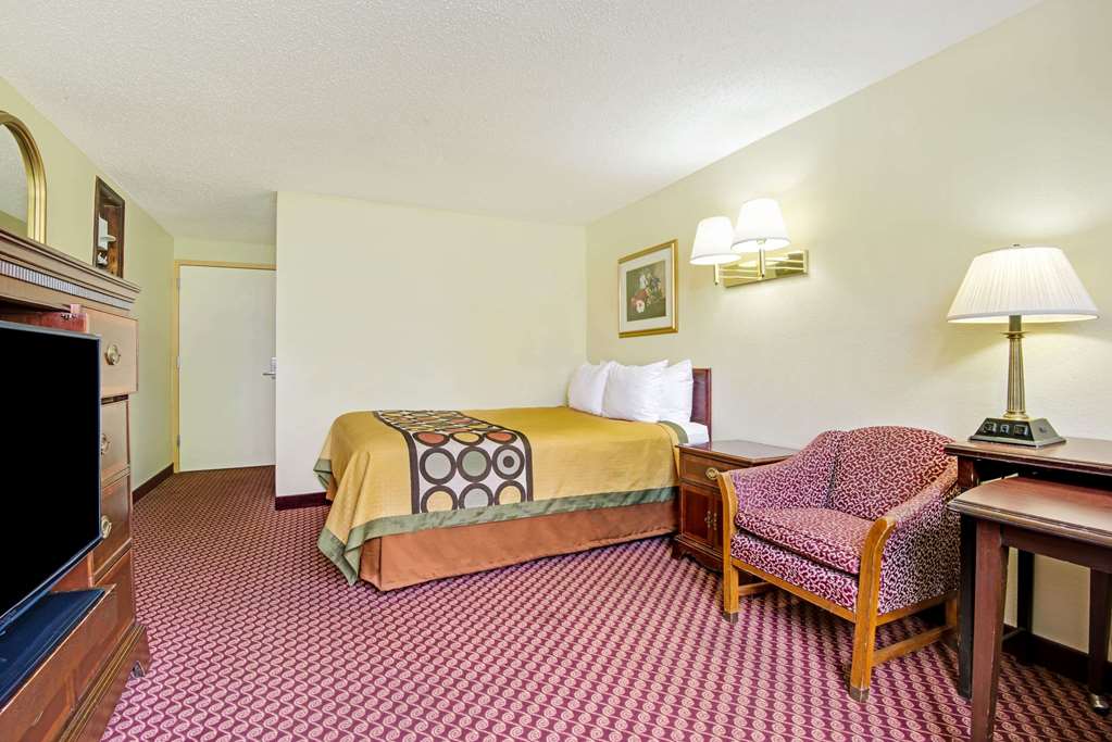 Baymont by Wyndham Liberty MO - photo 17