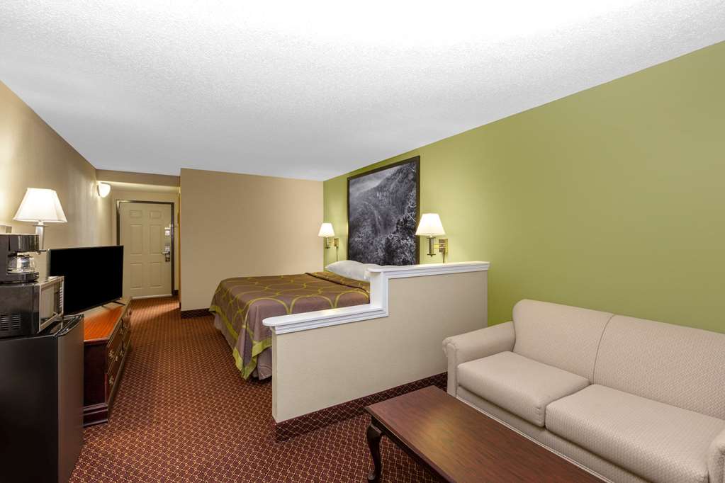 Super 8 by Wyndham Eureka Springs - photo 15