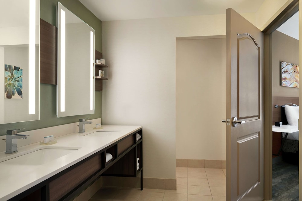 Hilton Garden Inn Charlotte Ayrsley - photo 18