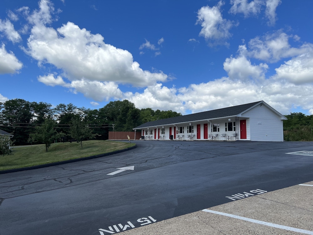 All Star Inn & Suites - photo 397