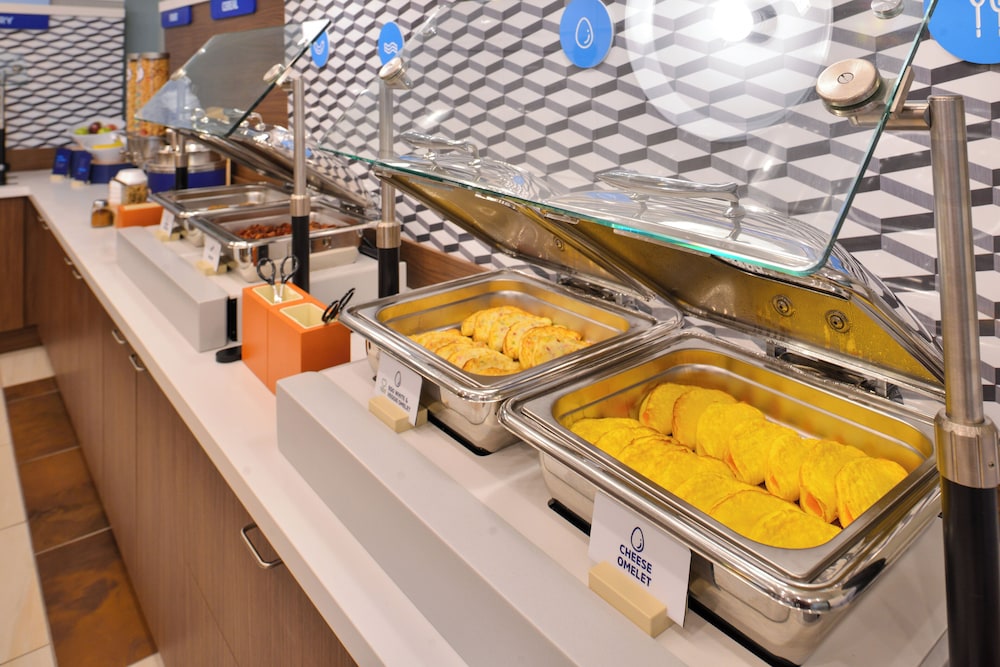 Holiday Inn Express Gloucester - photo 19
