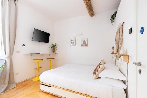 Cantoni 4B Studio at Colosseum